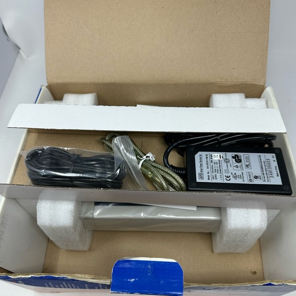 Vintage Polaroid BurnMAX40EX External CD Writer/Rewriter NEW Open Box E4 - Picture 5 of 5